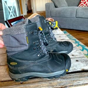 Keen winter boots. Black/grey. Size 36/4 Guc